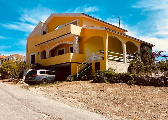 Apartment Elena