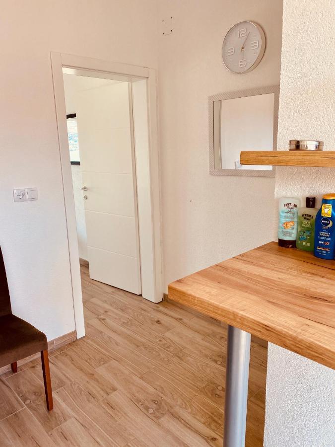 Elena Apartment *